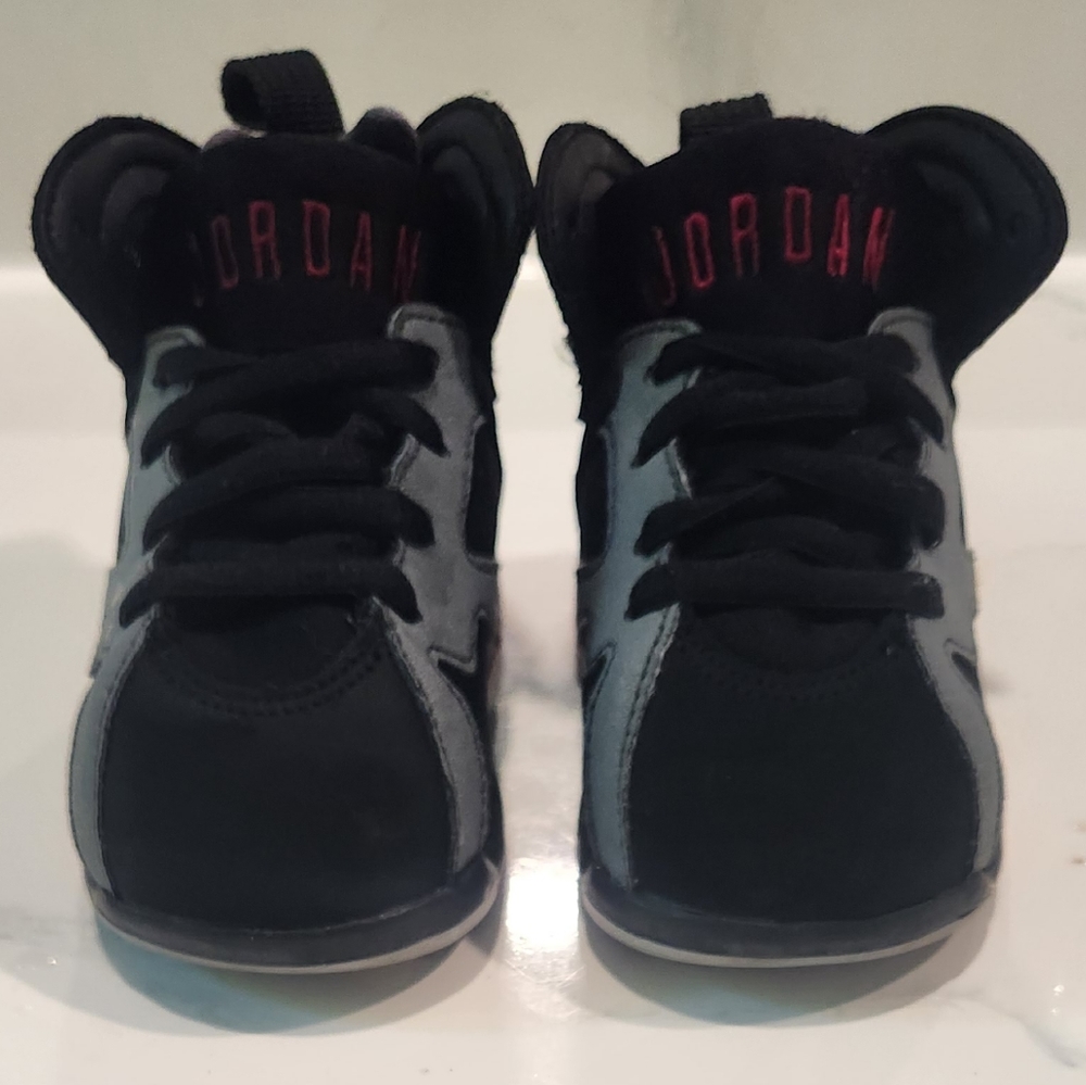 Toddler girls Jordan shoes